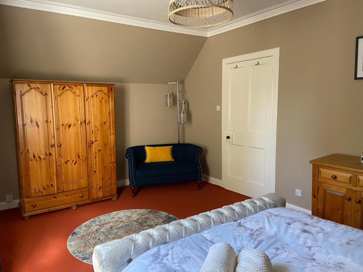 Fabulous 2 Bedroom House Just Outside Edinburgh Auchendinny Extérieur photo